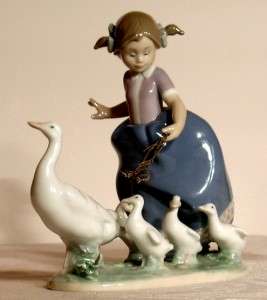 Lladro Porcelain Figurine Hurry Now Antonio Ramos 5503  