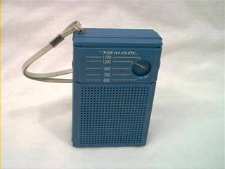 1970S REALISTIC 12 202 BLUE AM TRANSISTOR RADIO  