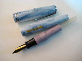 Collectable Vintage Applied Art Writing Fountain Pen  