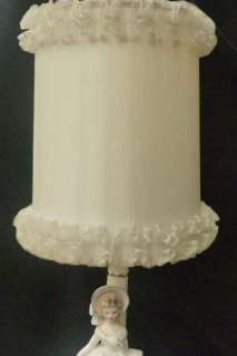 Vintage Southern Bell 18.5 Table Lamp Ceramic Figurine Boudoir w 