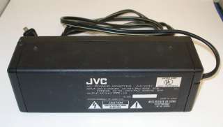 JVC VIDEO MOVIE MODEL GR C7U VHS C MADE IN JAPAN Camcorder & Case 