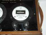 Vintage/Antique Raytheon Standard Lab AC Amperes/Frequency Radio Gauge 