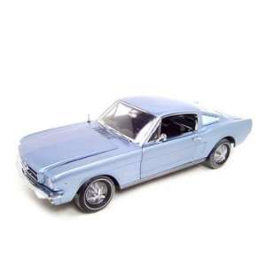   1965 FORD MUSTANG 2+2 FASTBACK 118 ERTL AUTHENTICS 