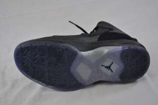 Mens Jordan Fly 23 features patent leather and faux carbon fiber to 