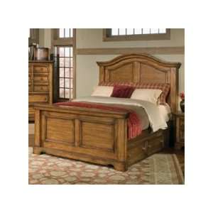 Eagles Nest Queen Poster Bed