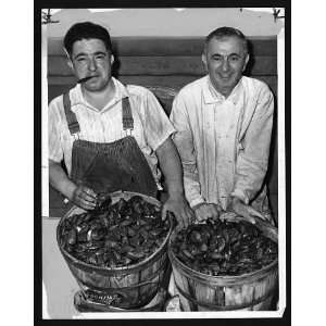  Joseph Apicella,Ralph Apicella,baskets of mussels,Fulton 