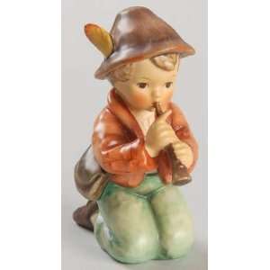  Hummel Little Tooter No Box, Collectible