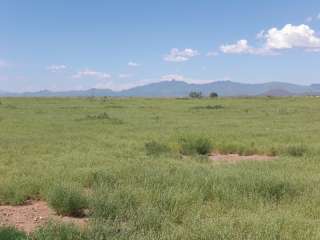 ARIZONA~PREMIUM 7.45 AC~BORDERS CREEK/POWER/PHONE~MAGNIFICENT LOT 