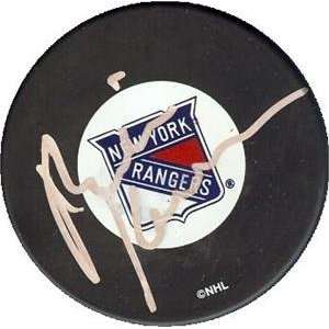  Mike Keenan autographed Hockey Puck (New York Rangers 