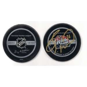  Dave Bolland Autographed Puck   Winter Classic Sports 