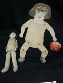 dolls circa 1915 / folk art paper / ancient composition / pin 
