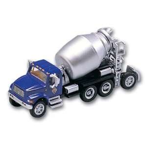  Boley INTL 4900 4 Axle Cement Mixer 1/87 HO Scale (Blue 