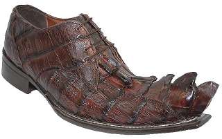   Crocodile With Giant Crocodile Tail Shoes   Click Image to Close