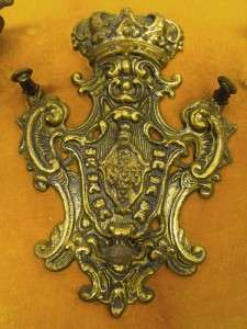 Antiques Swords Wall Display Brass Shield on Wall mounted Velvet 