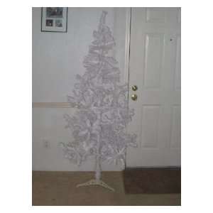  Christmas Tree with Stand 6 Feet  White Artificial   TIP 450 Branch 