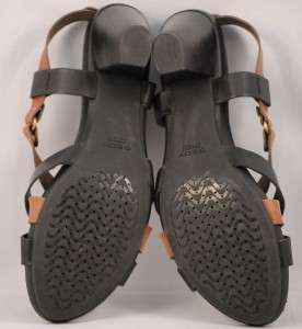 These are a great pair of Geox sandals. The uppers are black and 