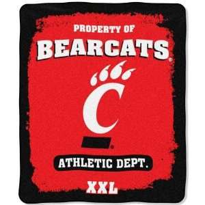  Cincinnati Bearcats NCAA Property of Micro Raschel Blanket 