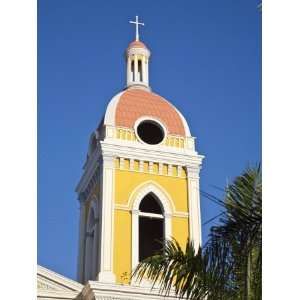  Cathedral De Granada, Park Colon (Park Central), Granada, Nicaragua 