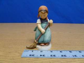 Broom Girl W Germany Figurine G55  