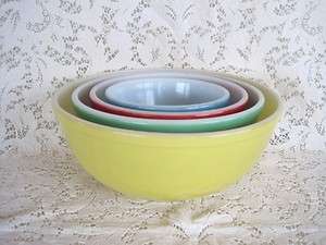   Pyrex Primary Mixing Bowl Set   Original Old Thick Bowls  