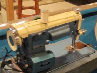 Vintage Visetti Deluxe Sewing Machine near mint  