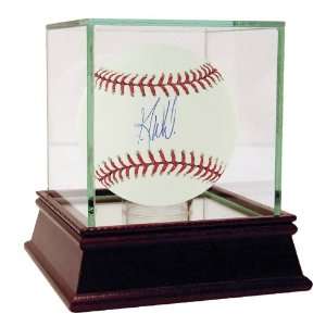  Kevin Whelan Signed Baseball   Autographed Baseballs 