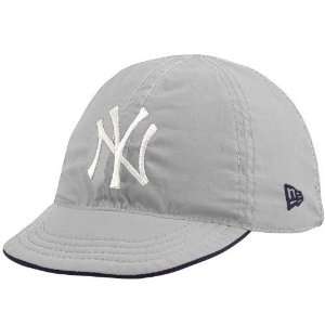 New Era New York Yankees Youth Gray/Navy Blue Mesa Flip Reversable Hat