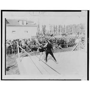  Jack Johnson and Al Kaufmann boxing in Reno,Nevada,1910 