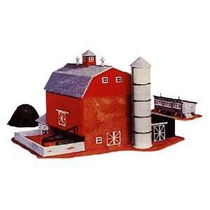  Power N Scale Barn, Silo & Chicken Coop Building Kit Toys & Games