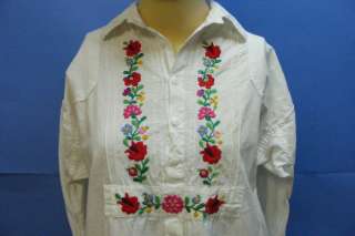 Vtg Ethnic Hand Embroidered Floral MATYO HUNGARIAN Long Sleeves Blouse 