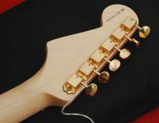 New Fender ® Deluxe Players Stratocaster, Strat, Honey Blonde  