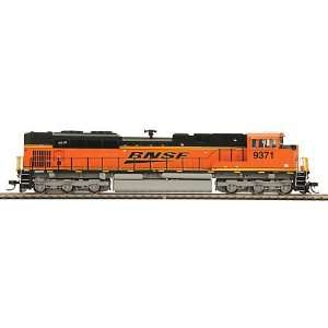  HO SD70ACe w/NMRA Socket, BNSF/Wedge #9371 Toys & Games