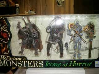 MCFARLANES MONSTERS ICONS OF HORROR  
