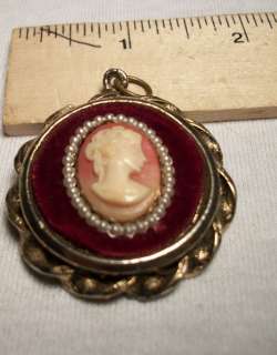 VINTAGE CAMEO PENDANT FOR NECKLACE COSTUME JEWELRY  
