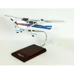 Cessna 172 Skyhawk 1/24 Model Airplane Toys & Games