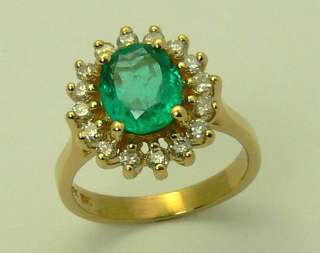 10 CTS COLOMBIAN EMERALD OVAL & DIAMOND RING  