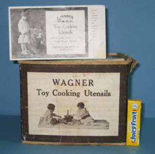 OLD WAGNER TOY COOKING SET #2 + BOOK & BOX CI323  