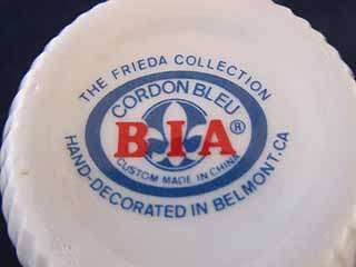 BIA Cordon Bleu Freida Versailles Custard Cups EUC Pattern 
