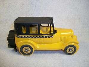 Avon 1926 Checker Cab Bottle Wild Country Aftershave  