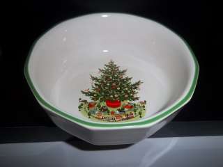 Pfaltzgraff Christmas Heritage Cereal Bowl Trim on Edge MIB  