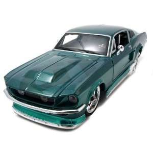  1967 Ford Mustang GT Diecast Car Model 1/24 Green Pro 