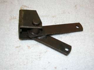 Used Ariens 10965 lever & bracket part # 01021700  