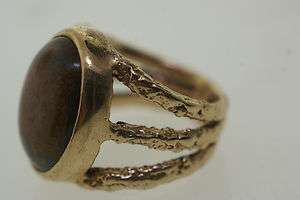Vintage 14 k yellow gold ring with beautiful brown Agate, size 4 1/2 