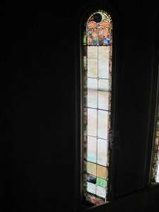 VICTORIAN ANTIQUE STAINED GLASS CHURCH WINDOW JB31  