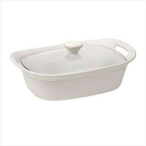 CorningWare Etch 2.5qt Square Dish with Glass Cover in White Linen.