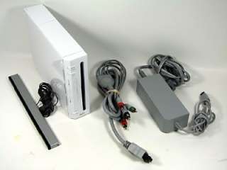 NINTENDO Wii WHITE SYSTEM BUNDLE SPORTS ACCESSORIES + DECA SPORTS 2 