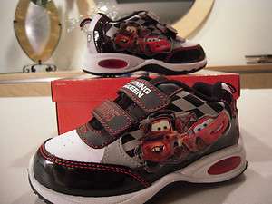 New Disney Pixar Cars Light Up Toddler Sneakers   CAF911   Sizes 7 