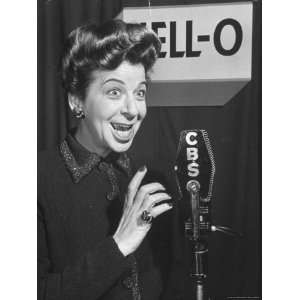  Performer Fanny Brice Singing Radio Commercial for Jell O 