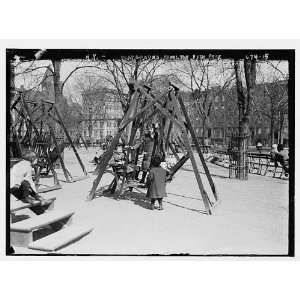  playground swings, Hamilton Fish Park, New York 1900