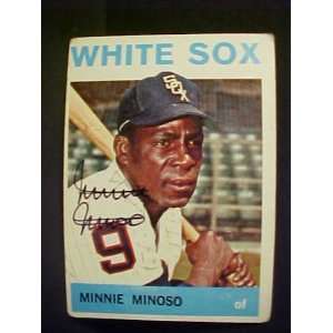 Minnie Minoso Chicago White Sox #538 1964 Topps Autographed Baseball 